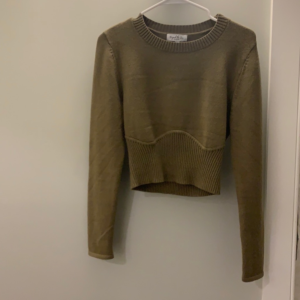 Beyond The Sea Sweater Brand New